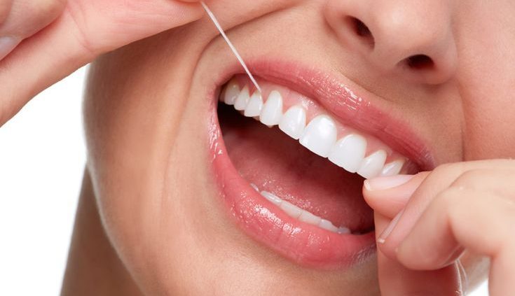 Should You Floss Before or After Brushing?